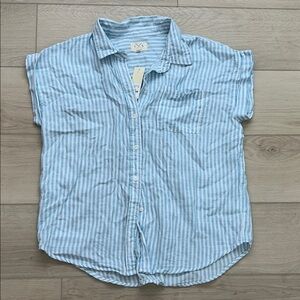 Francesca’s Collections Blue & White Striped Button Down
Size Medium